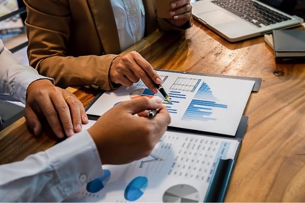 経営コンサルタントとは?経営に導入するメリットと注意点を解説