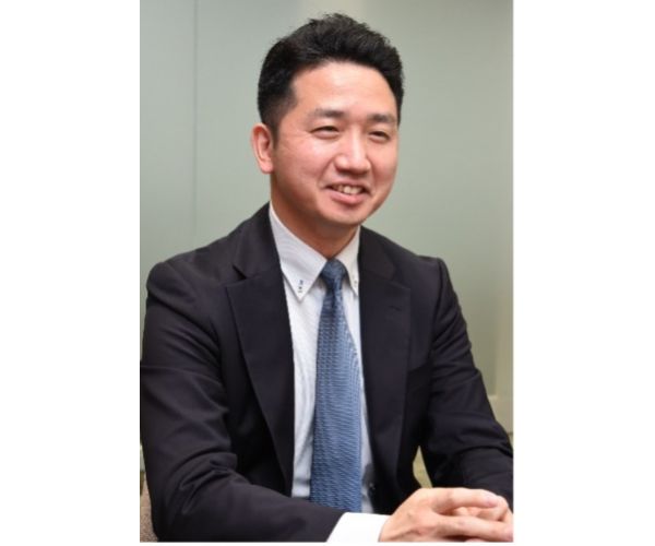 山田 健二氏