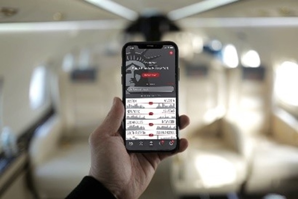 プライベートジェット版Uber,出張