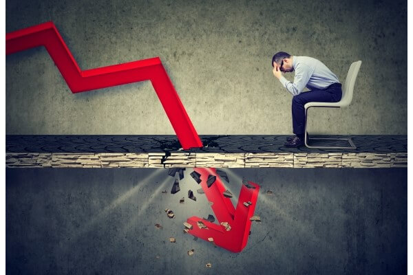 保有資産の価格が暴落した時の2つの心構えと3つの対処法